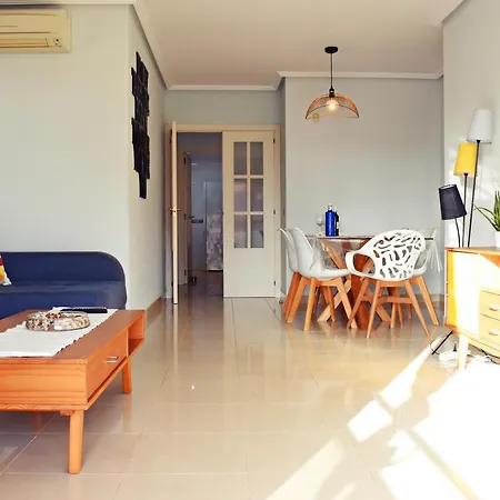 Fabuloso Apartamento En Primera Linea De Playa Con Parking Privado *