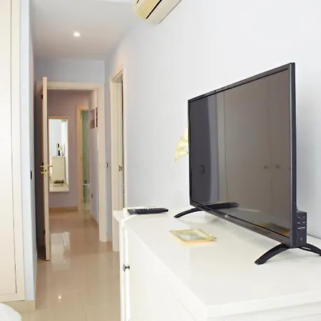 Fabuloso Apartamento En Primera Linea De Playa Con Parking Privado * Malaga
